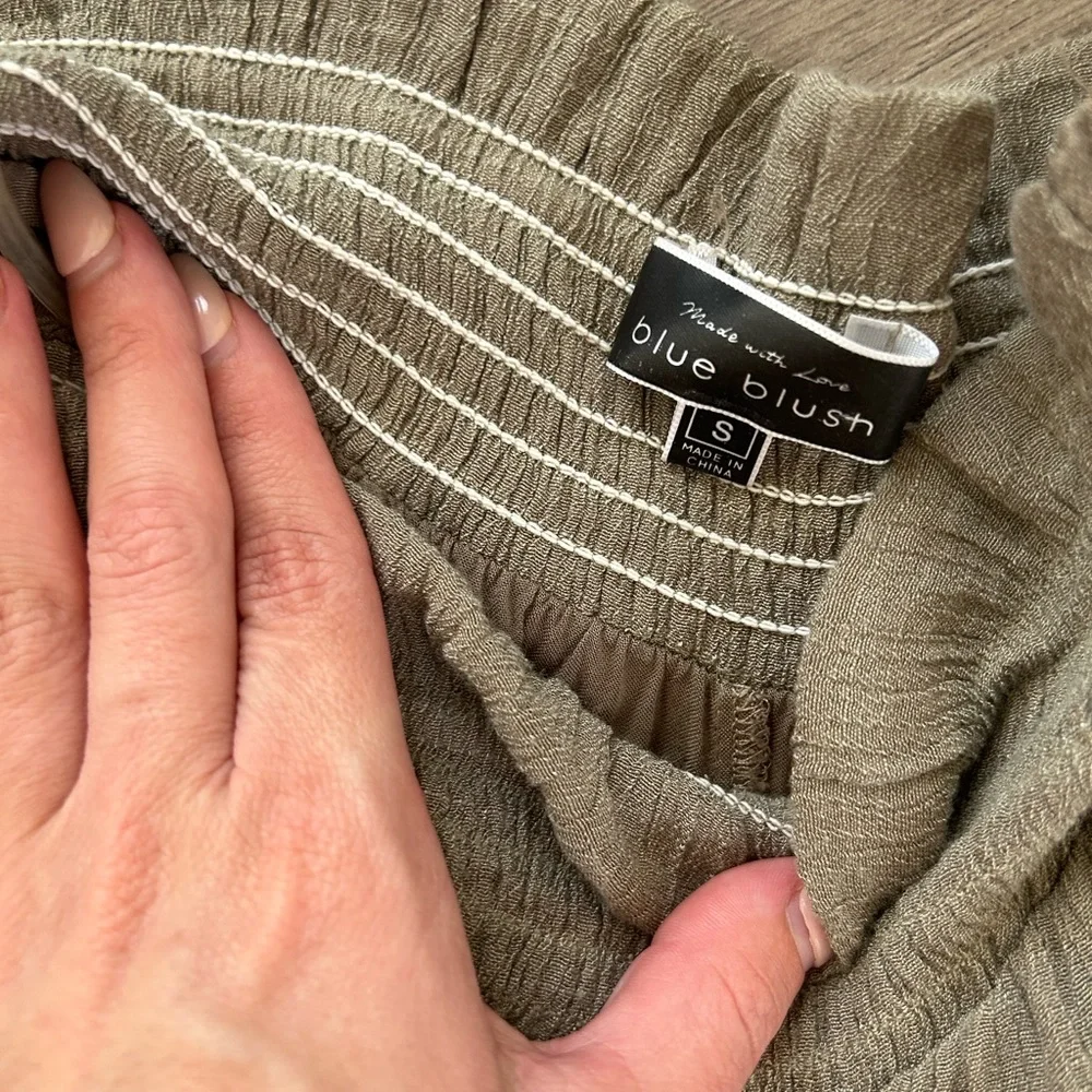 Sage green two piece set - Picture 3 of 5